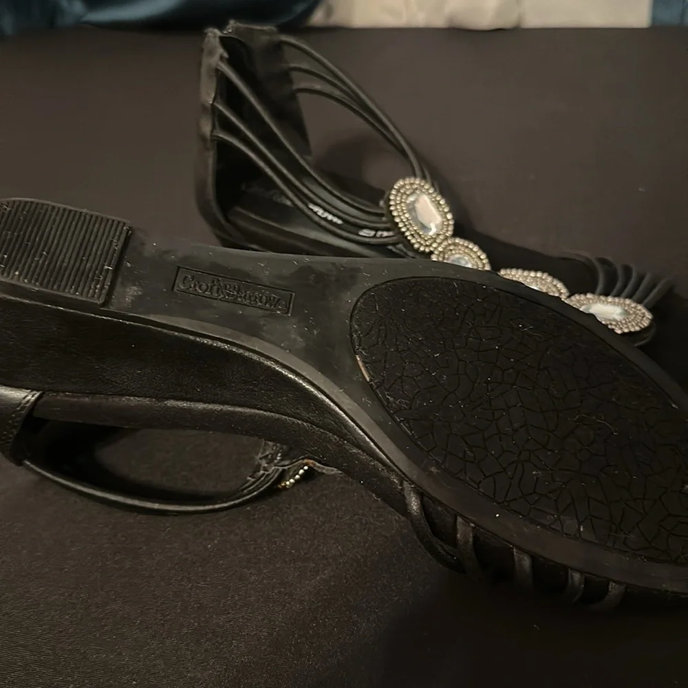 Croft & Barrow Black Sandals with Metallic Accents